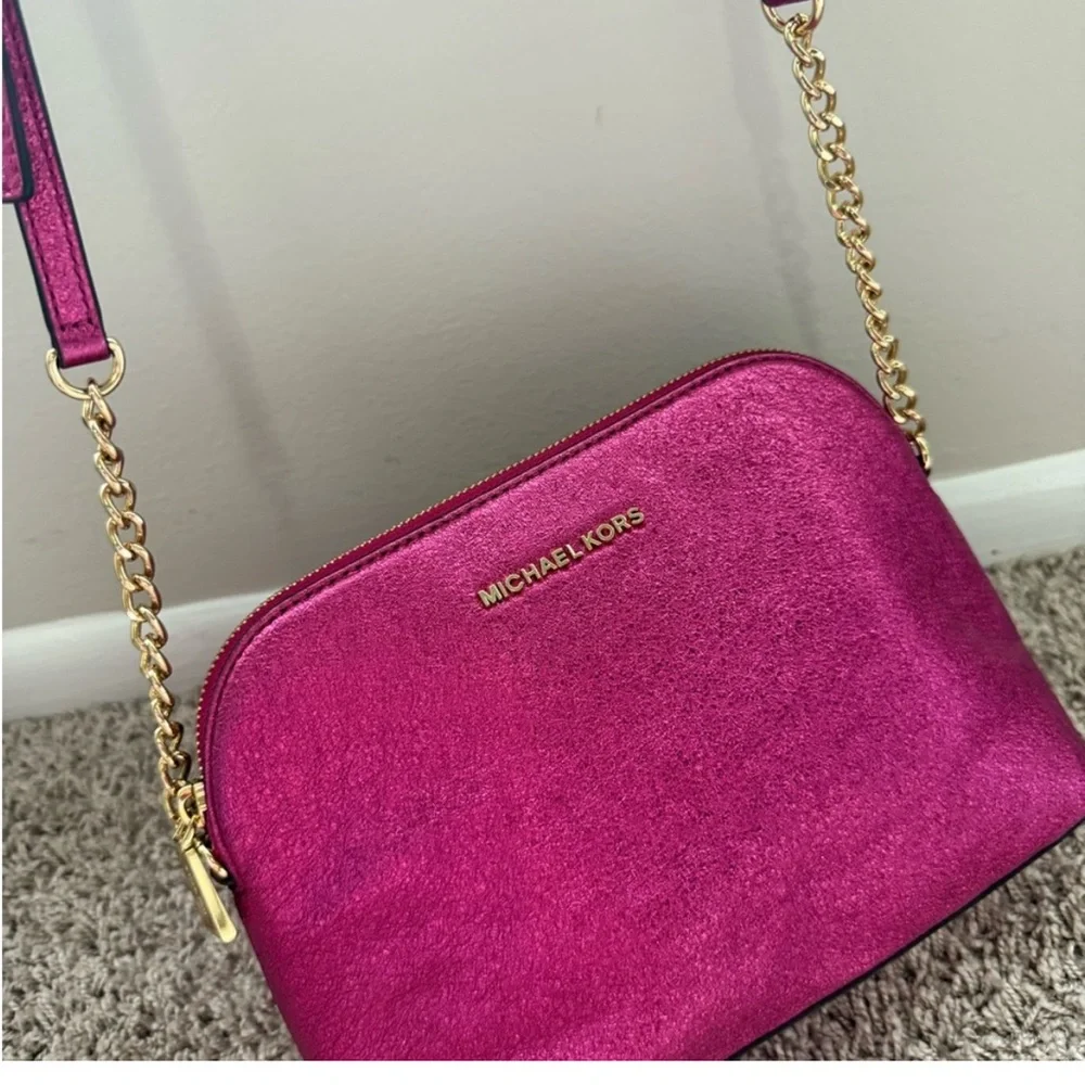 Michael Kors Metallic Pink Leather Crossbody Bag - Picture 5 of 9